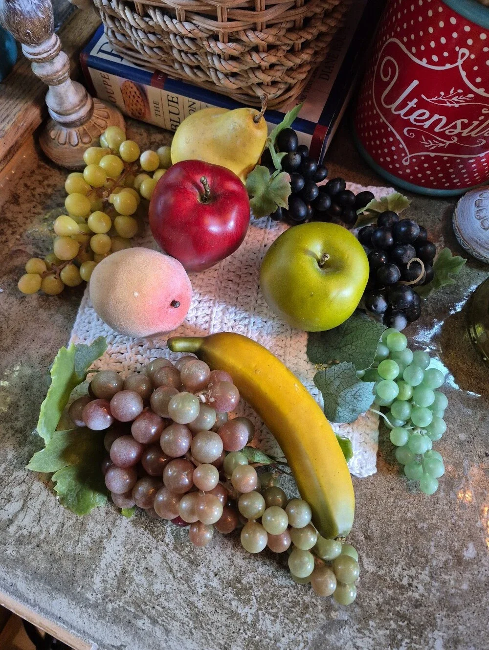 10pc. Vtg. Faux Fake Fruit Grapes, Apples, Pear, Peach, Banana Bundle